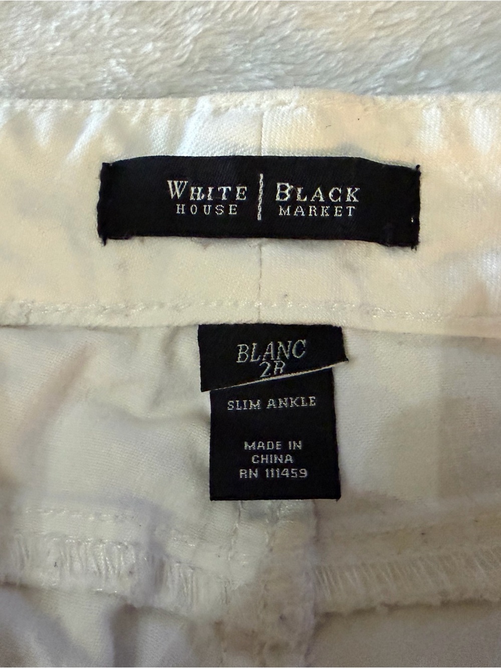 White House Black Market Blanc Slim Ankle Jeans in White